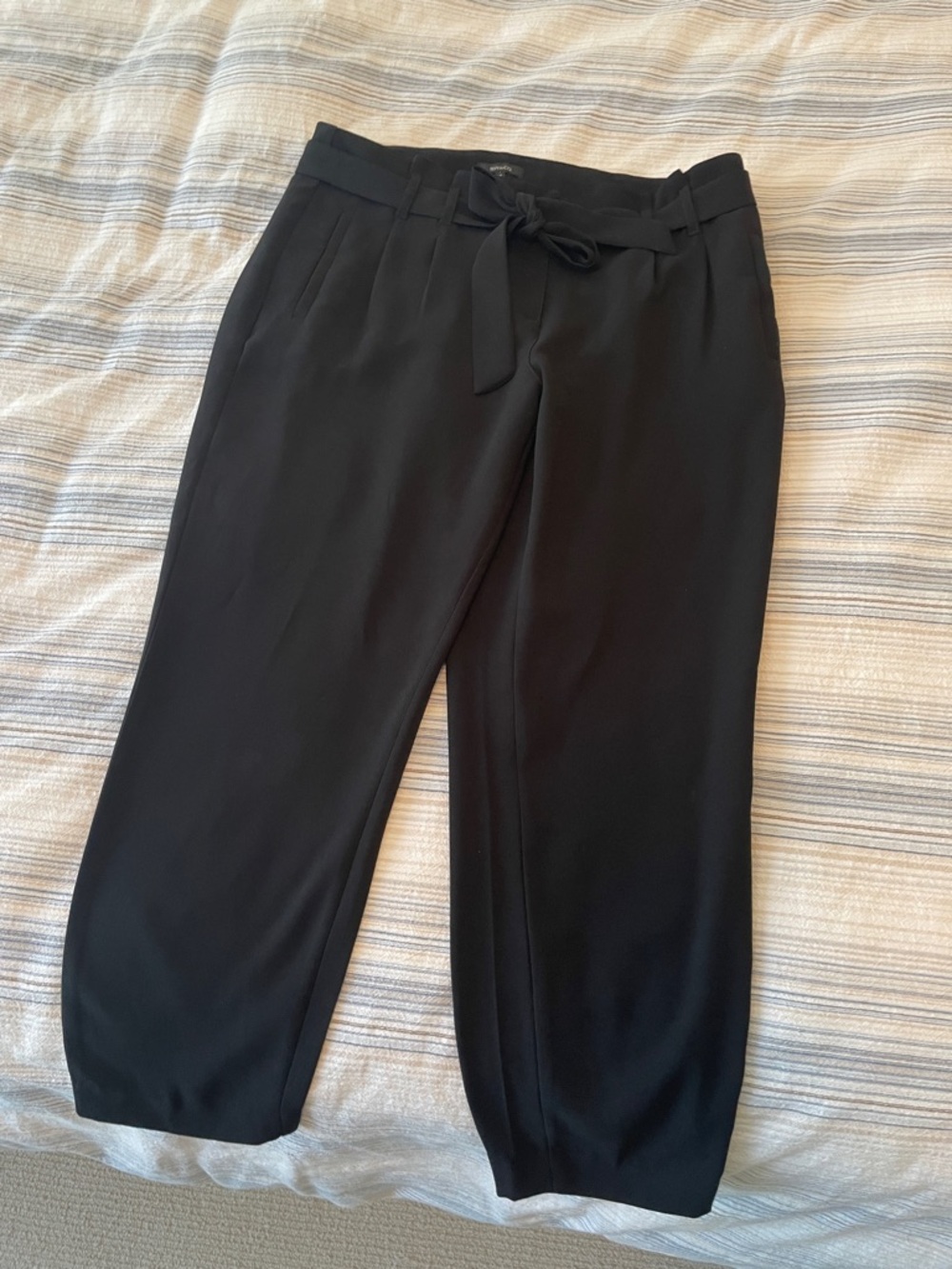 Black Tie-Waist ankle length Trousers